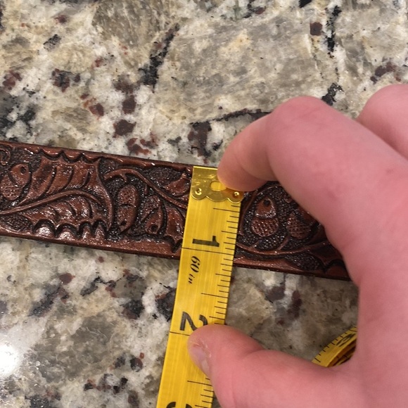 Vintage tooled leather belt - Picture 6 of 6